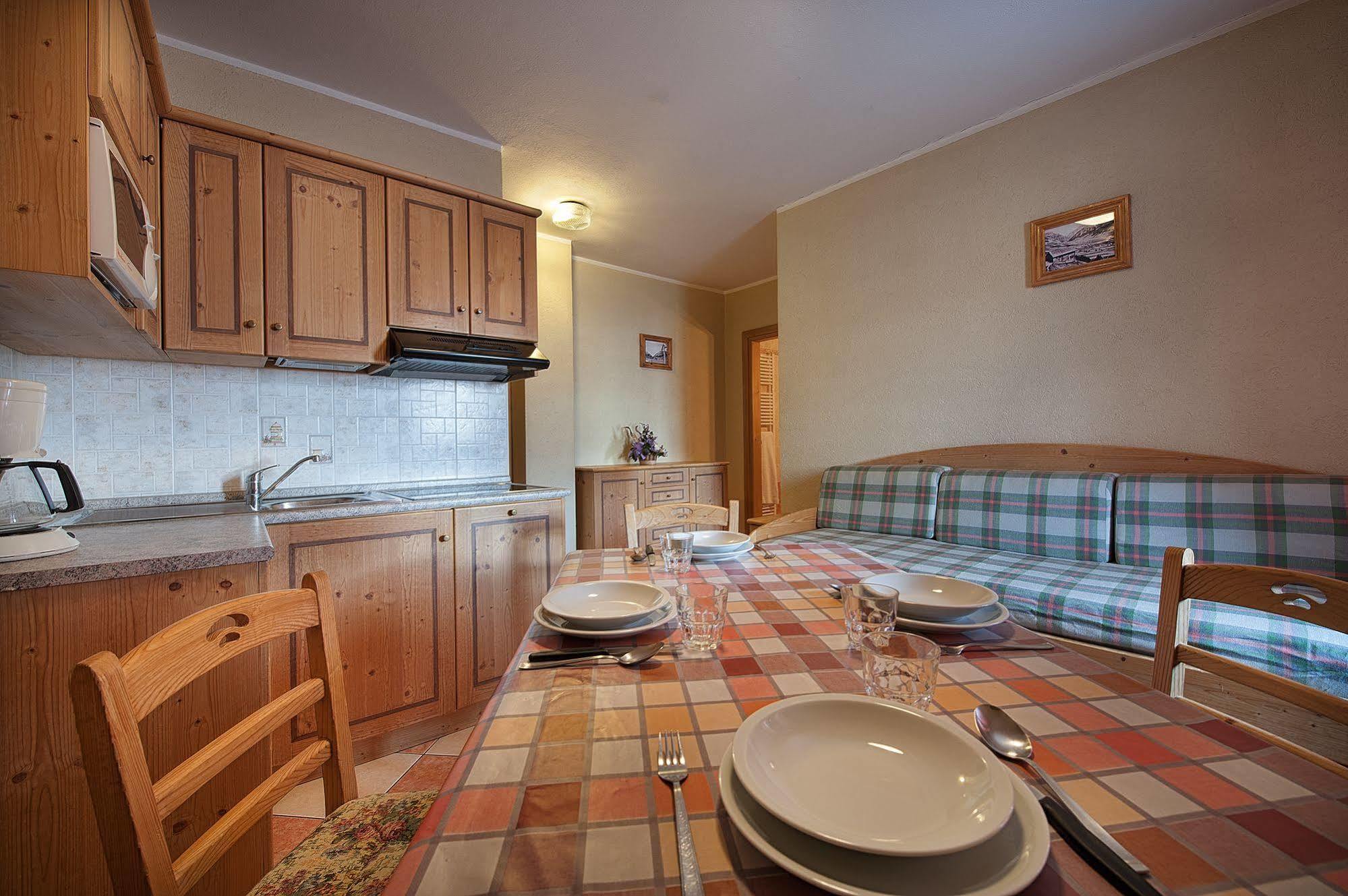 Baita Carosello Apt 4 By Livigno Accomodation מראה חיצוני תמונה
