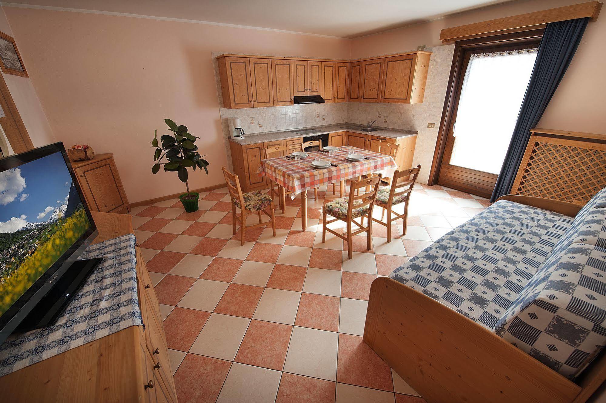 Baita Carosello Apt 4 By Livigno Accomodation מראה חיצוני תמונה